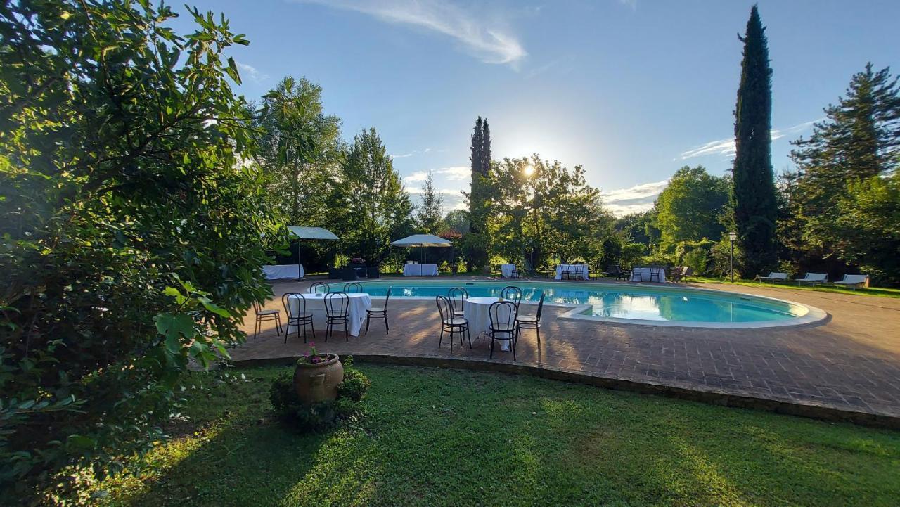 Country Hotel Poggiomanente ウンベルティデ エクステリア 写真